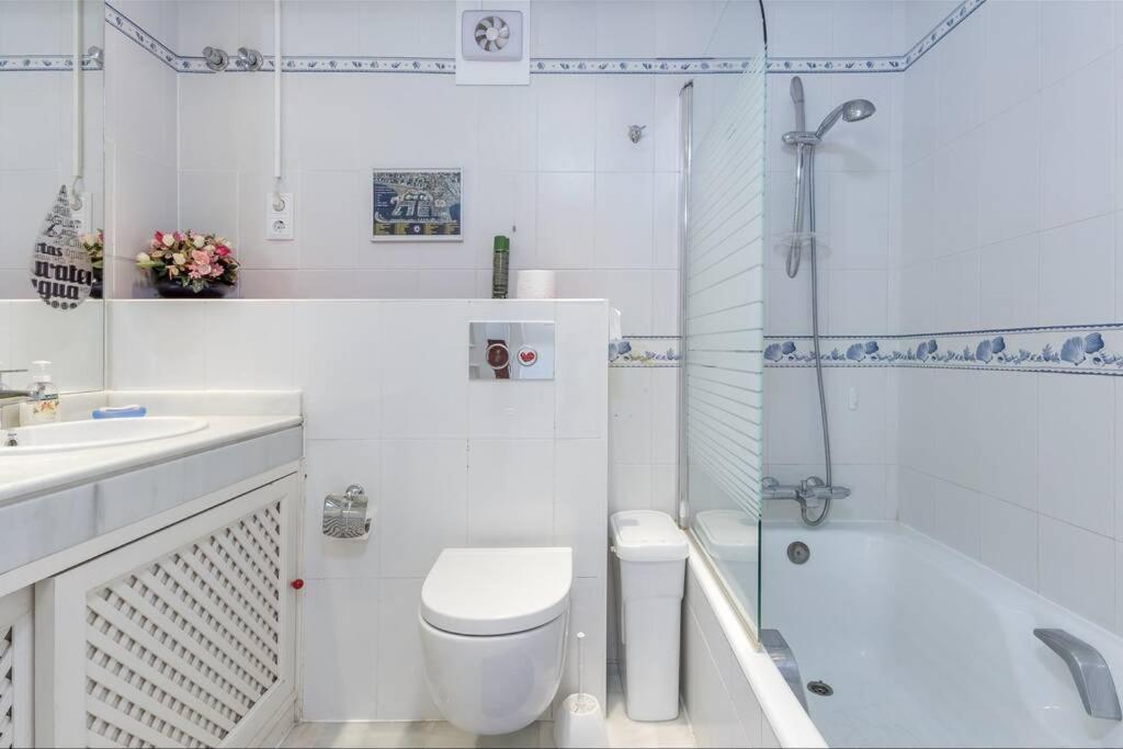 Puerto Marina 3 Bedrooms With Panoramic Sew View Lejlighed